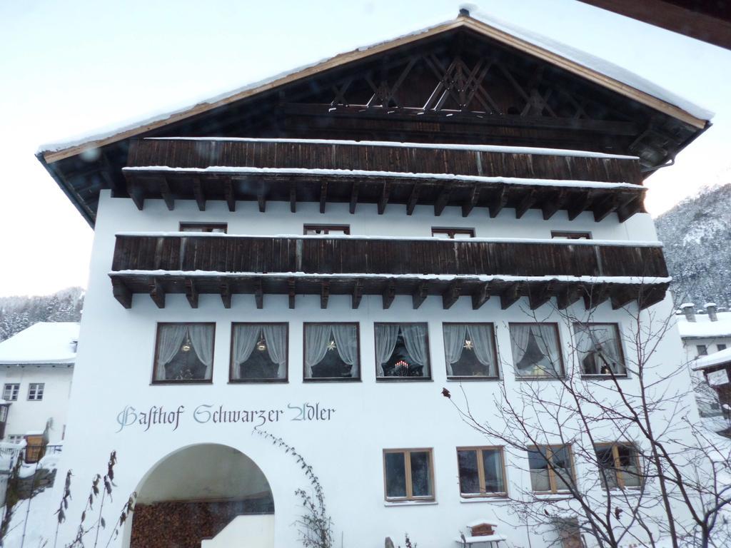 Hotel Schwarzer Adler Петной-ам-Арльберг Экстерьер фото