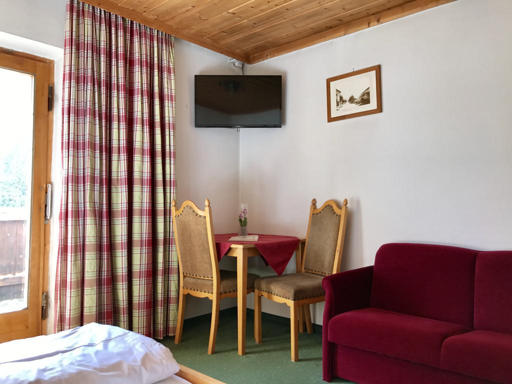 Hotel Schwarzer Adler Петной-ам-Арльберг Экстерьер фото